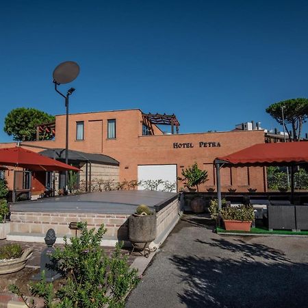 Hotel Petra Rom Exteriör bild